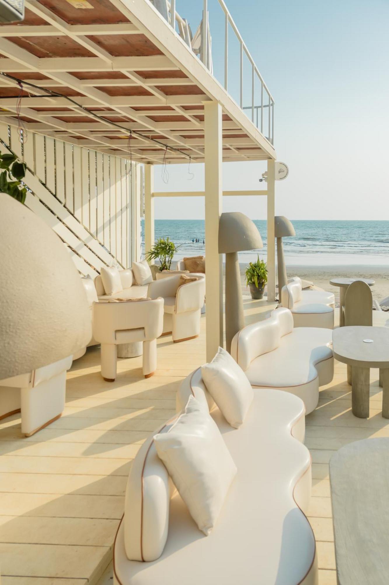 Living Room Beach Resort Morjim Exterior foto